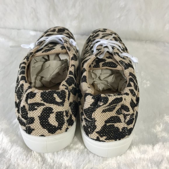 Journee Collection Amelia Animal Print lace Sneakers Leopard Print New - Picture 5 of 9